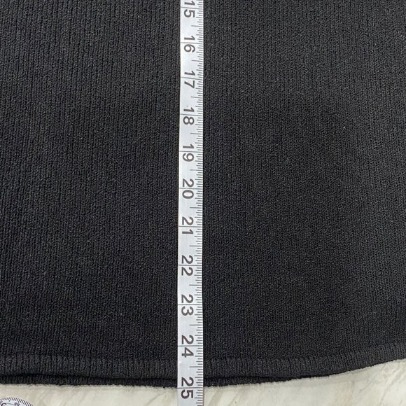 Chico's Design Women’s Sz  1 (S) Black V-Neck Ashley Pullover Knit Sweater NWT - Picture 8 of 10